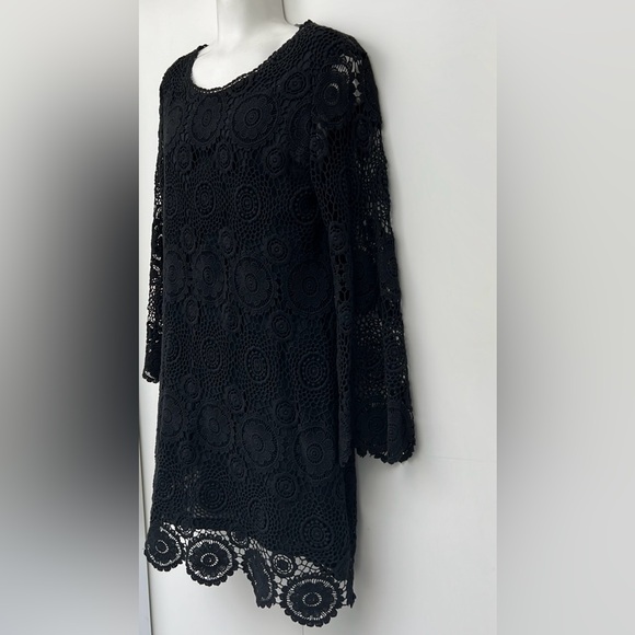 ZARA | Black Crochet Cotton Mini Scalloped Shift Dress - Picture 5 of 9